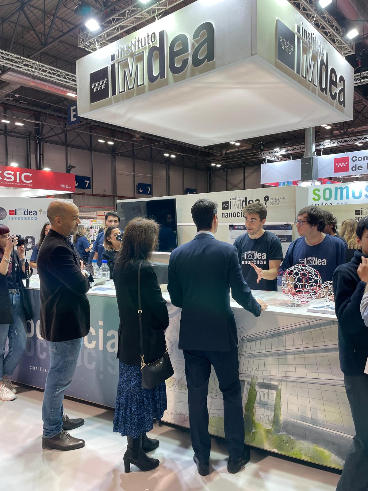 f0d-c831-41bd-b8d8-74d916f10ea